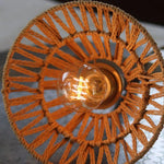 Cargar imagen en el visor de la Galería, Underside E27 bulb and woven shade detail