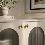 Carica l'immagine nella visualizzazione Galleria, Pigeon egg cabinet knob finish collection