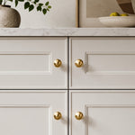 Afbeelding laden in galerijweergave, Hammered solid brass cabinet knob