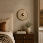Bild in die Galerieansicht laden, Shellure Nordic Shell Wall Lamp - Elegant Patterned Light for Living Room