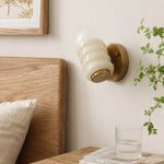 Cargar imagen en el visor de la Galería, Cream wall sconce beside bed