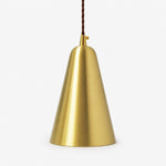 Afbeelding laden in galerijweergave, Tapered natural brass mini pendant light on a white background