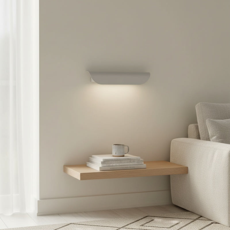 Applique da parete moderna in metallo Hidra – Applique minimalista a luce diretta verso il basso per case moderne