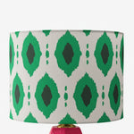 Cargar imagen en el visor de la Galería, Lámpara de Mesa Escultural de Cerámica Arivane – Luz de Mesa con Pantalla Decorativa de Tela para Mesas Auxiliares