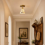 Cargar imagen en el visor de la Galería, Shell glass ceiling light in a small room scene