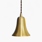 Carica l'immagine nella visualizzazione Galleria, Bell-shaped pendant light in natural brass