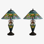 Afbeelding laden in galerijweergave, TF Oldbury bureaulamp - handgemaakte lamp van glas-in-lood voor slaapkamerlezen