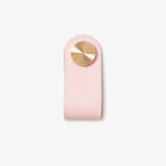 Afbeelding laden in galerijweergave, Cowhide leather and brass cabinet pull handle color and size option
