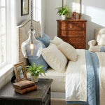 Afbeelding laden in galerijweergave, Lirra Handgeblazen Glazen Hanglamp – Industriële Stijl voor Woonkamers en Entrees U11