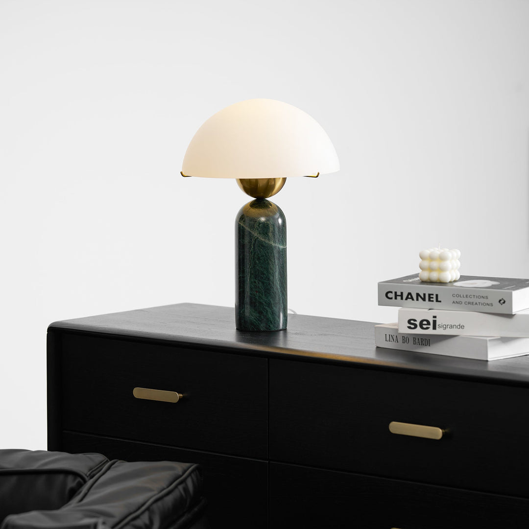 Peono Alabaster Tischlampe