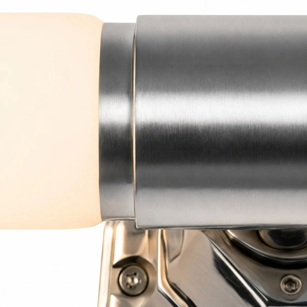 Montmartre wall light detail and room view