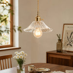 Charger l'image dans la visionneuse de la galerie, Style I flared clear glass pendant above a dining table