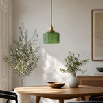 Afbeelding laden in galerijweergave, Emerald glass pendant above a dining table