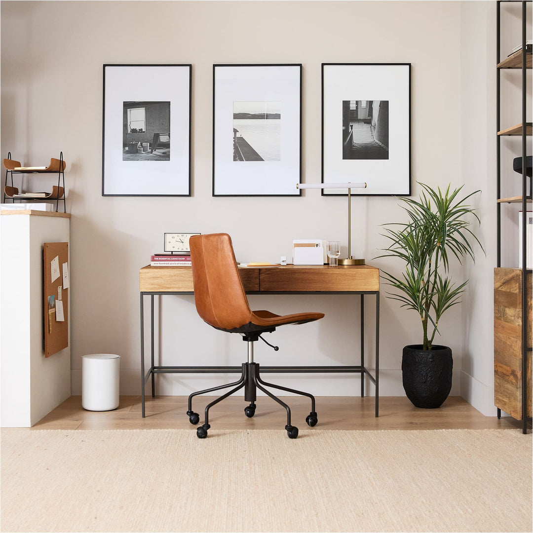 Voro Modern LED USB Table Lamp - Sleek Metal Desk & Bedside Lighting