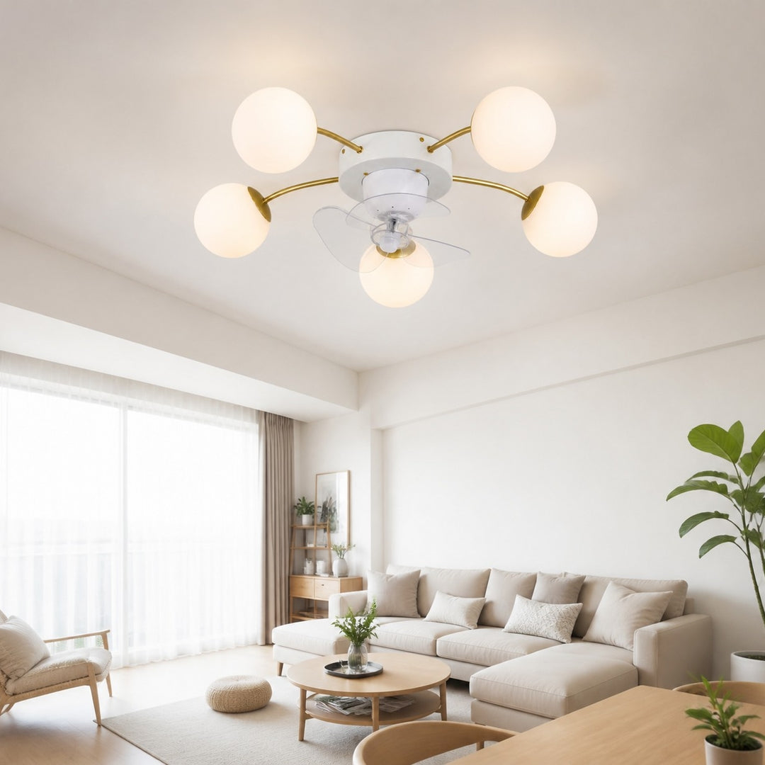 Ventilatore da soffitto moderno bianco e dorato con luce e globi in vetro