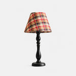 Afbeelding laden in galerijweergave, Vintage black iron table lamp with british plaid fabric shade