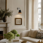 Charger l'image dans la visionneuse de la galerie, Latte wall sconce in a refined living room
