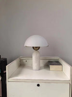 Bild in die Galerieansicht laden, Peono Alabaster Tischlampe