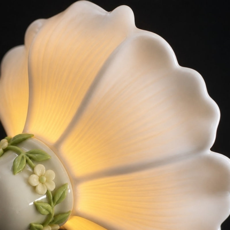 Cazelle Flower Pendant Lamp – Romantic Lighting for Bedroom
