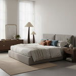 Załaduj obraz do przeglądarki galerii, Cordove lampa podłogowa Arc – nowoczesne organiczne drewno lite i tkanina do salonów