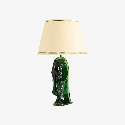 Lámpara de Mesa Escultural Modo Cabeza de Caballo en Resina – Luz Decorativa para Oficina en Casa