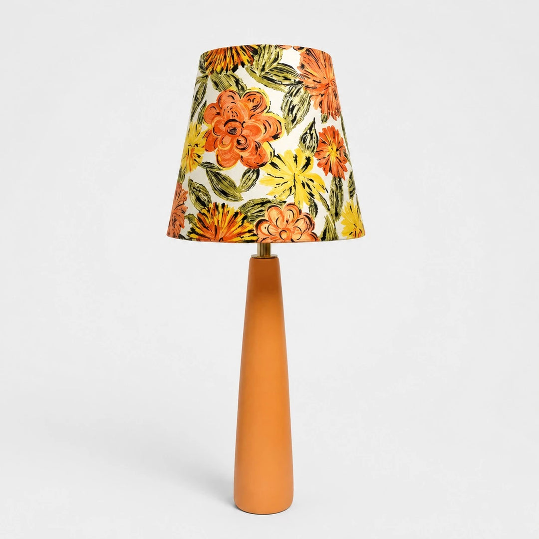 Lampe de table en céramique à motifs floraux Liberty avec base orange faite à la main