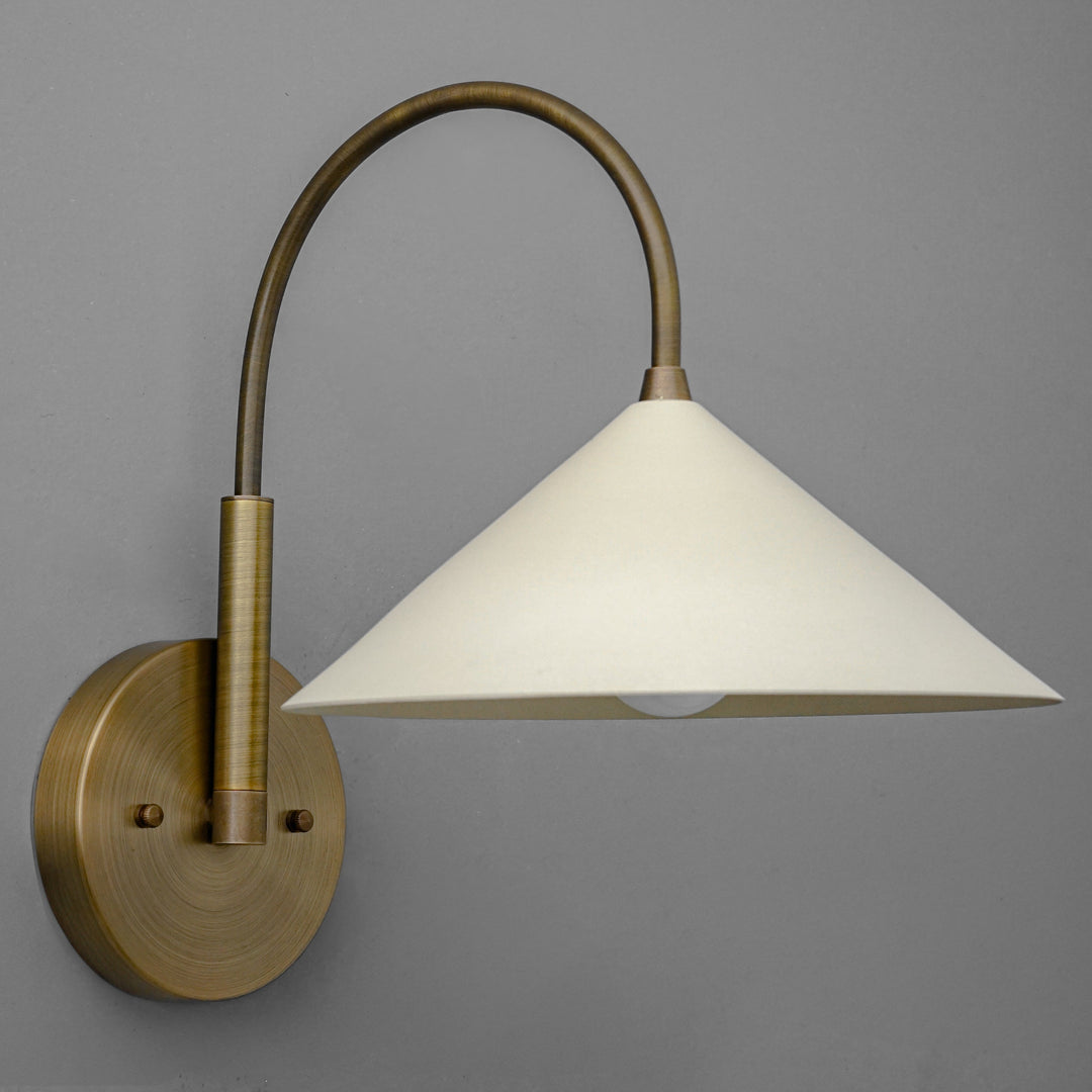 Curva Metal Curved Arm Modern Wall Sconce for Bedroom & Hallway