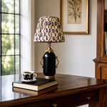 Charger l'image dans la visionneuse de la galerie, Matte black floral table lamp on a wooden console table