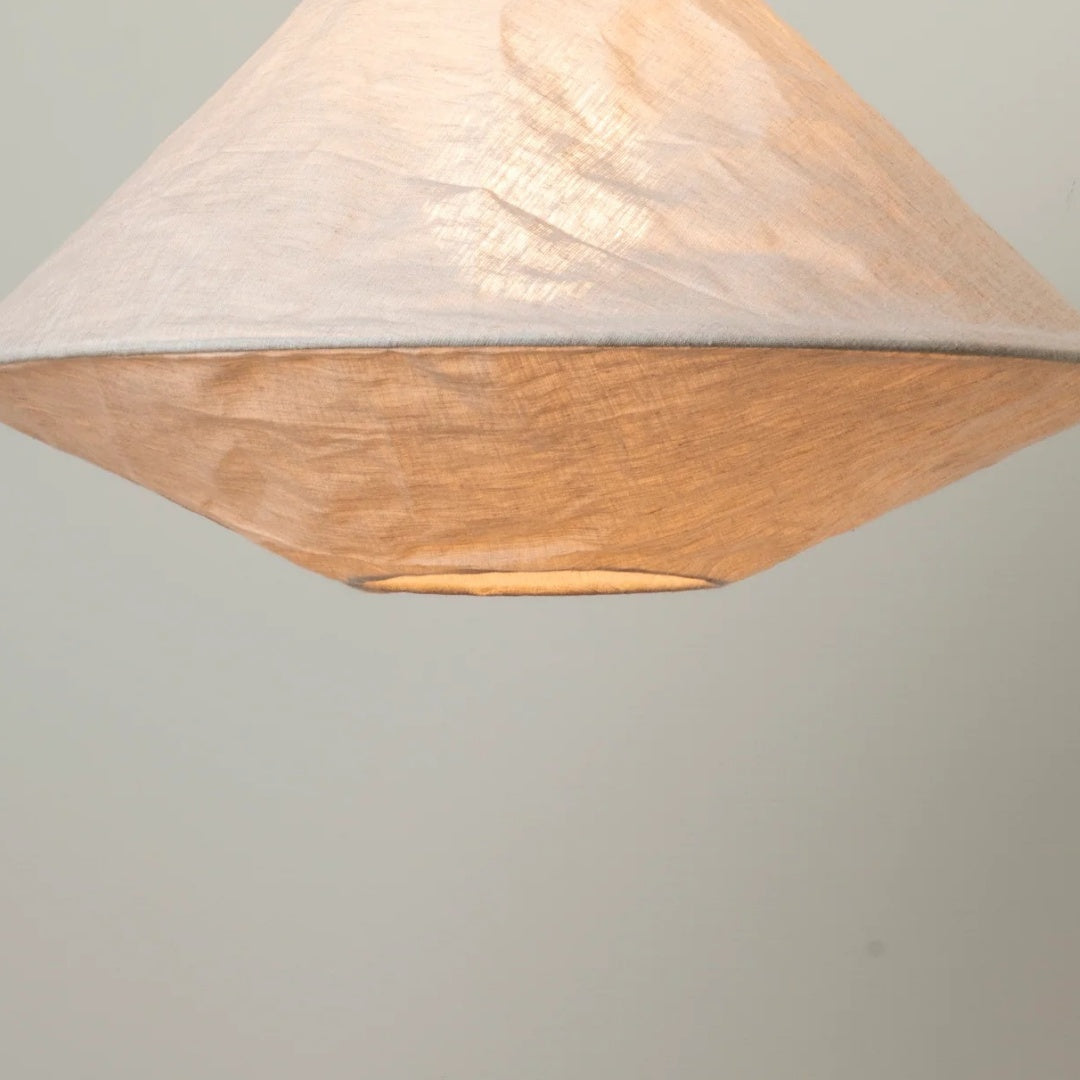 Sombra de tela plegable Zalen - Lámpara colgante tejida artesanal para ambiente de comedor y entrada