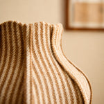 Cargar imagen en el visor de la Galería, Curved fabric lampshade edge with soft woven texture