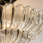 Załaduj obraz do przeglądarki galerii, Close view of the layered fluted glass shade