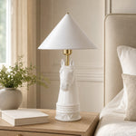Afbeelding laden in galerijweergave, White cone horse head table lamp beside bed