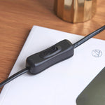 Afbeelding laden in galerijweergave, Bronzuno Textuurstof Bureaulamp – Moderne Metalen Voetverlichting voor Kantoren of Lounges