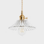 Charger l'image dans la visionneuse de la galerie, Style I textured glass shade with antique brass E27 socket, front view
