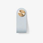Afbeelding laden in galerijweergave, Cowhide leather and brass cabinet pull handle color and size option