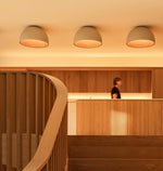 Charger l'image dans la visionneuse de la galerie, Lampe Plafonnier Duo – Luminaire Moderne en Bois Grain et Métal à Montage Affleurant pour Salon et Chambre