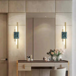 Cargar imagen en el visor de la Galería, Luz de Pared con Detalles en Mármol Refined Radiance
