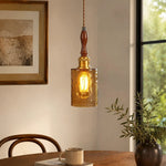 Bild in die Galerieansicht laden, 03 amber glass pendant window scene