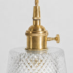 Charger l'image dans la visionneuse de la galerie, antique brass E27 socket and side screw close-up
