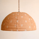 Cargar imagen en el visor de la Galería, Close view of curved linen pendant shade