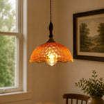 Carica l'immagine nella visualizzazione Galleria, Amber scalloped glass pendant in dining nook