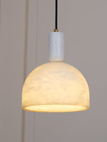 Bild in die Galerieansicht laden, Blair Alabaster Pendelleuchte