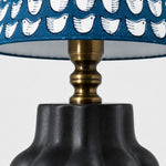 Załaduj obraz do przeglądarki galerii, Antique-toned fitting and shade edge detail