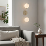 Carica immagine nel visualizzatore della Galleria, Applique da parete in ferro Arden Glass a 2 luci - Design moderno curvo per bagno o corridoio