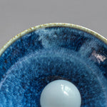 Cargar imagen en el visor de la Galería, Close view of the blue kiln change glaze and ceramic rim