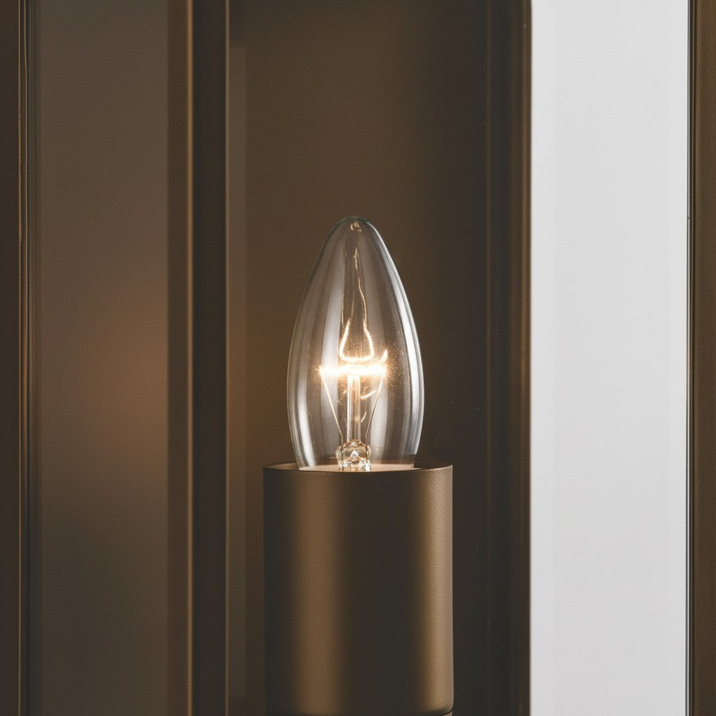 Boxar Buitenmuurlantaarn – Metalen Frame en Helder Glas voor Veranda's of Entrees