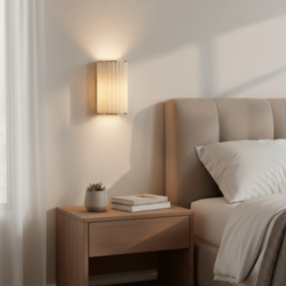 Lámpara de Pared Duova con Borde Ondulado - Latón Antiguo con Tela de Lino Adecuada para Sala de Estar y Dormitorio