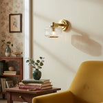 Afbeelding laden in galerijweergave, Canovus geribbelde glazen kap wandlamp - elegante messing wandlamp voor woonkamerverlichting