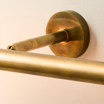 Afbeelding laden in galerijweergave, Aurix Wandgemonteerde Kunstlamp - Verouderde Afwerking Schilderijlamp voor het Accentureren van Doeken