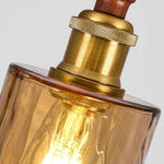Bild in die Galerieansicht laden, 07 brass socket amber glass detail